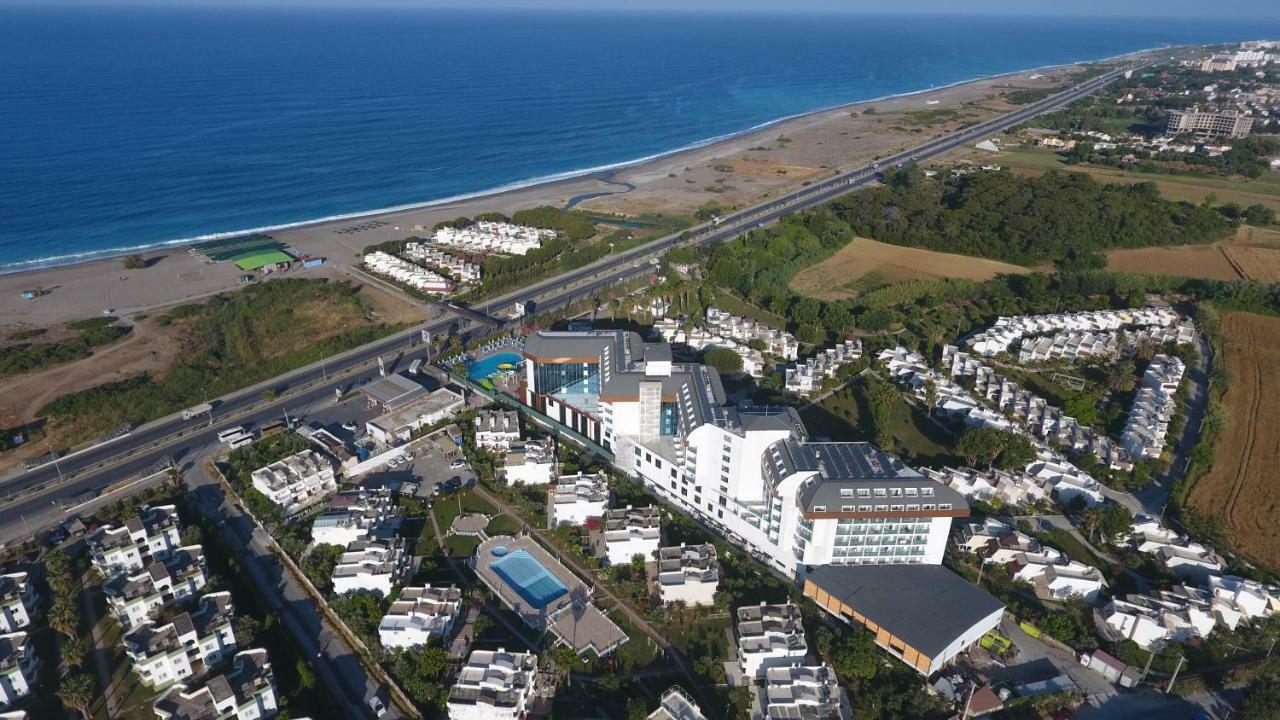 Throne Beach Resort & Spa Side Buitenkant foto