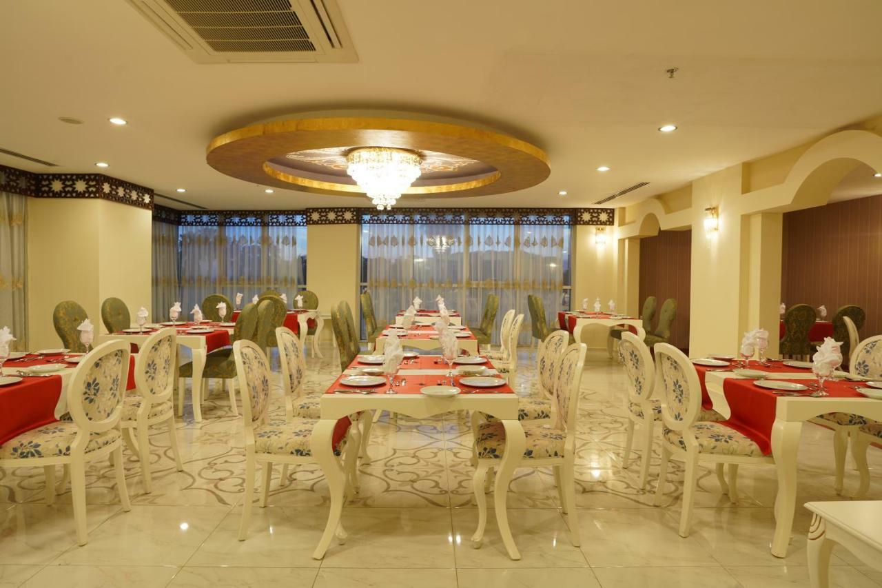 Throne Beach Resort & Spa Side Buitenkant foto