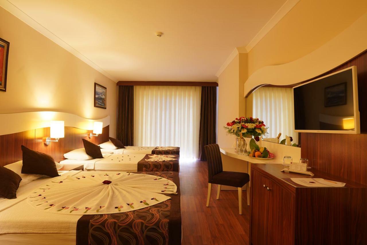 Throne Beach Resort & Spa Side Buitenkant foto