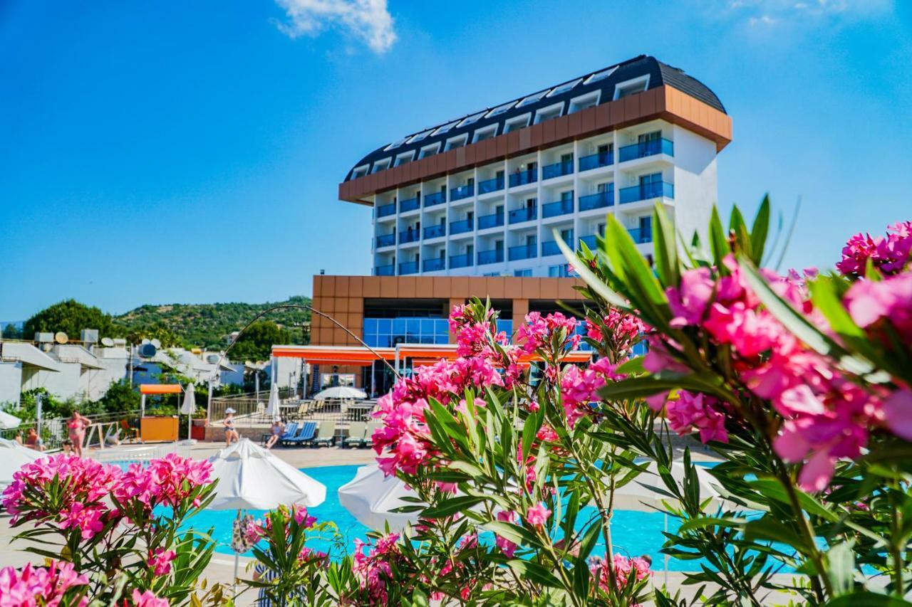 Throne Beach Resort & Spa Side Buitenkant foto