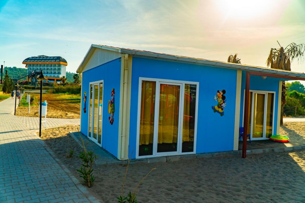 Throne Beach Resort & Spa Side Buitenkant foto