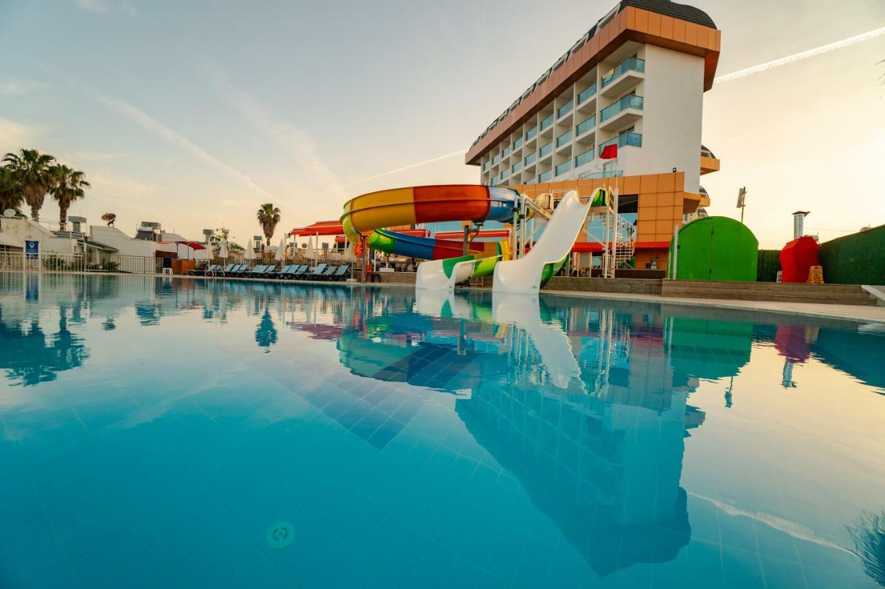 Throne Beach Resort & Spa Side Buitenkant foto