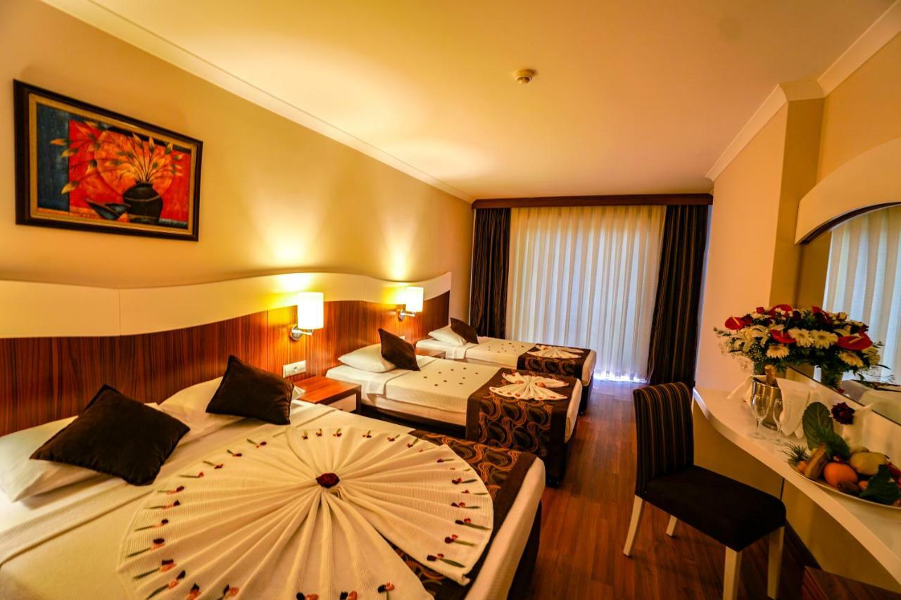 Throne Beach Resort & Spa Side Buitenkant foto